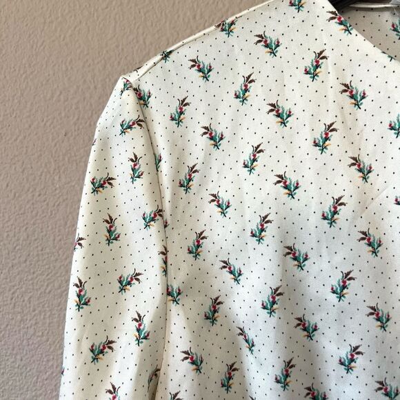 Zara Floral Print Cropped Keyhole Long Sleeve Top - Picture 3 of 7